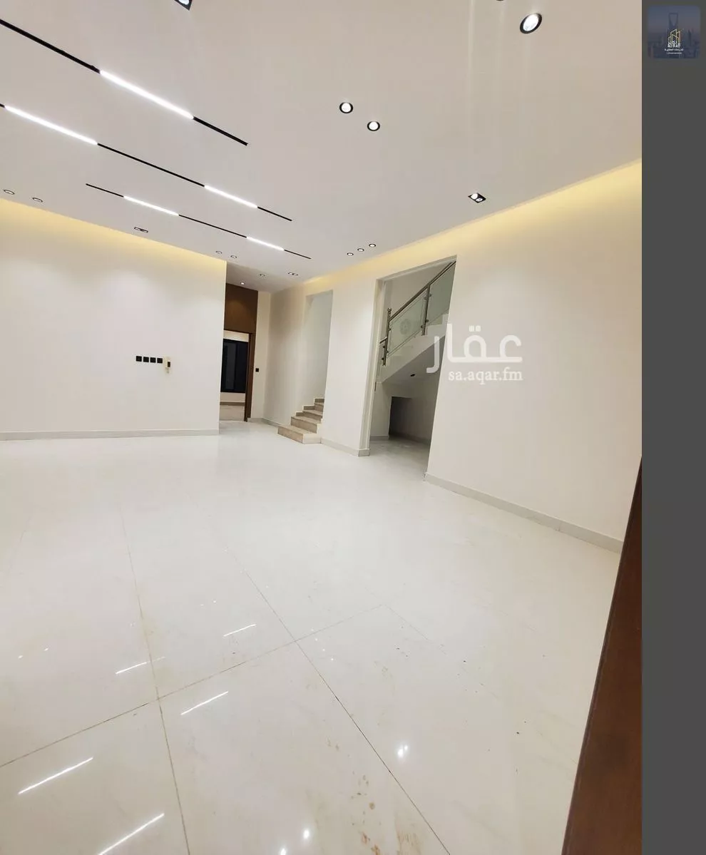6 bedroom villa in Al Janadriyah 2