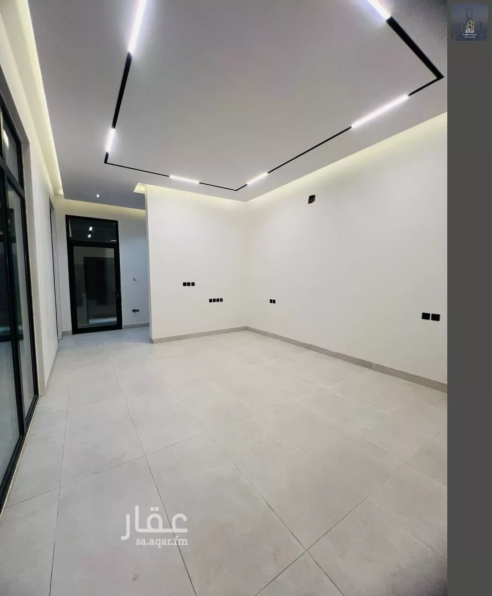 6 bedroom duplex in Al Janadriyah 2