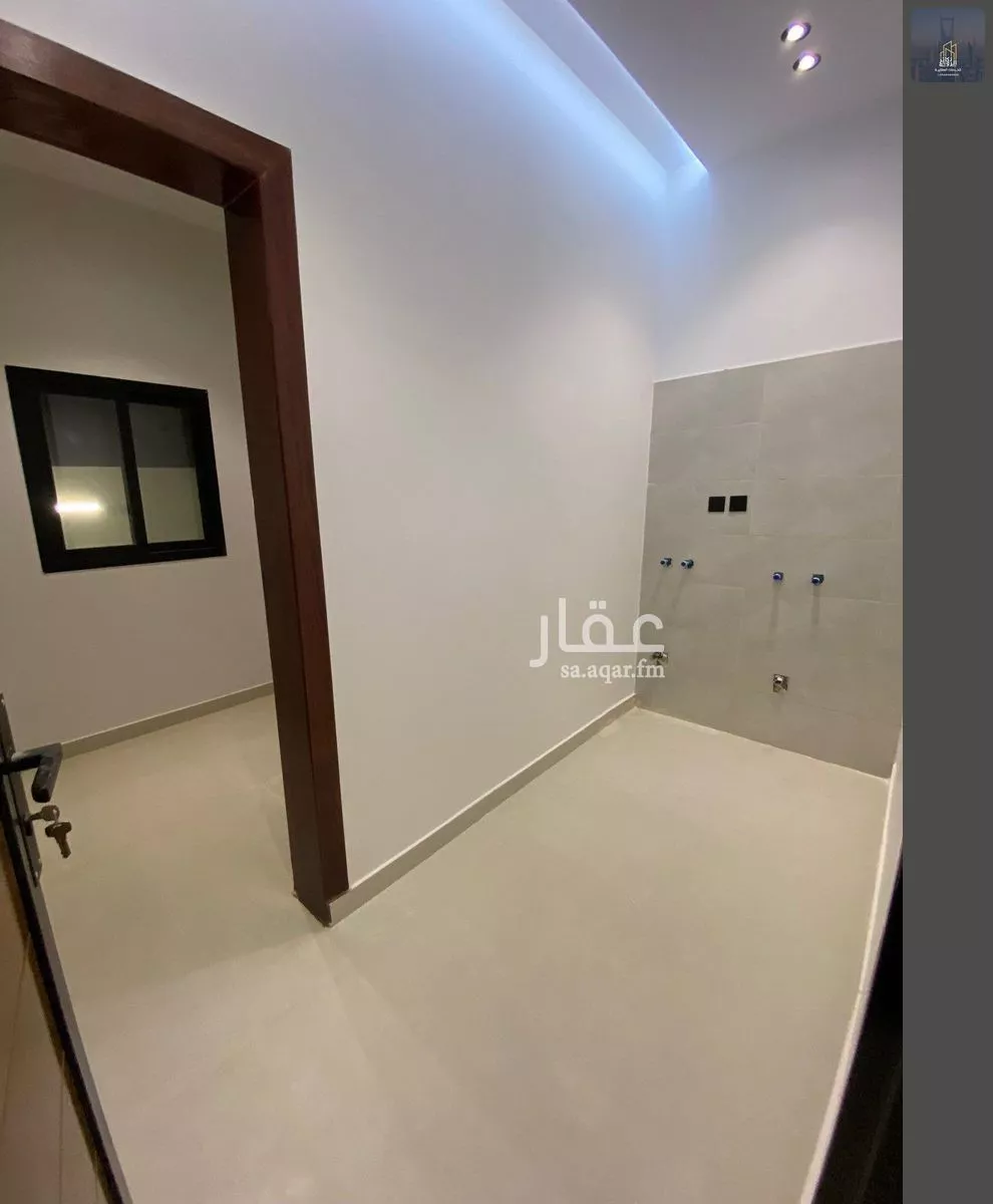 7 bedroom villa in Al Janadriyah 4