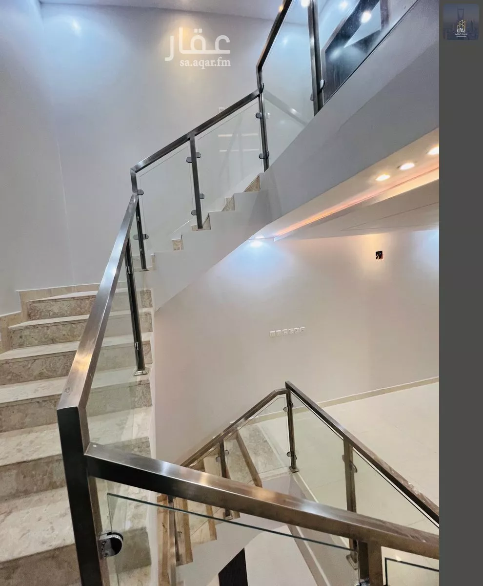 فيلا 6 غرف في الرمال 2