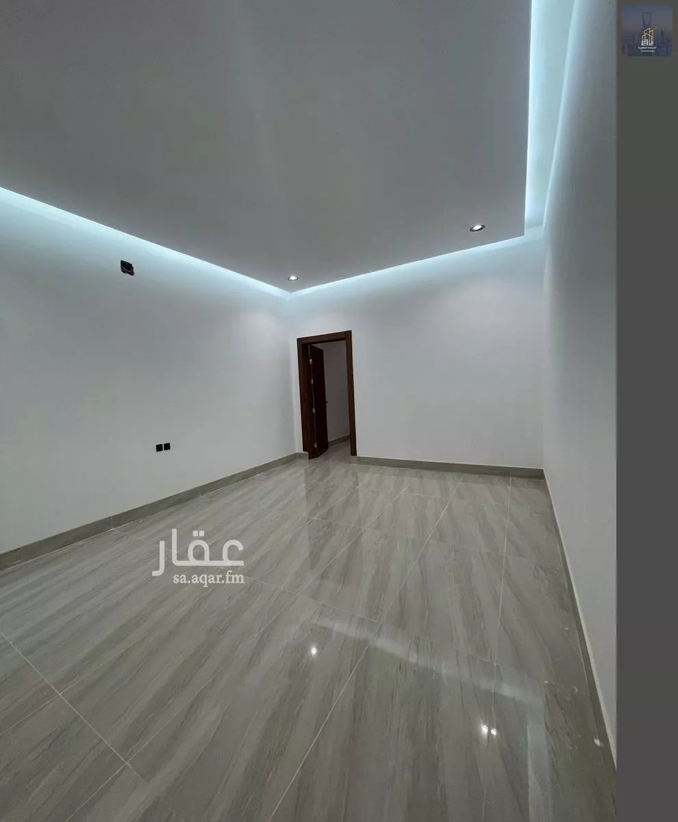 فيلا 7 غرف في الجنادرية 3