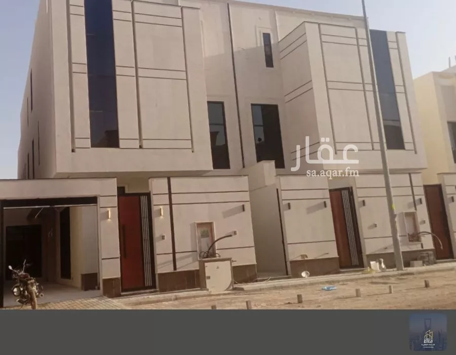 فيلا 6 غرف في الجنادرية 1