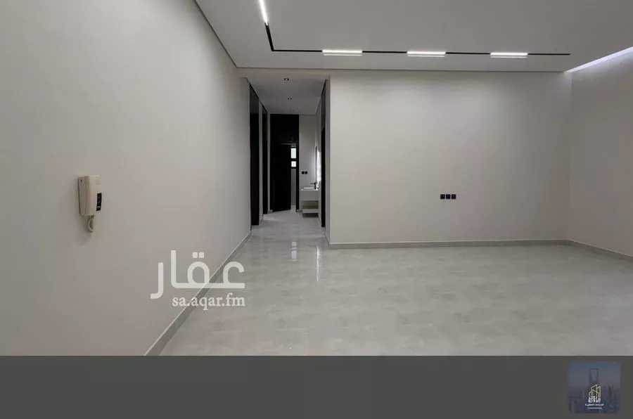 5 bedroom floor in Al Janadriyah 2