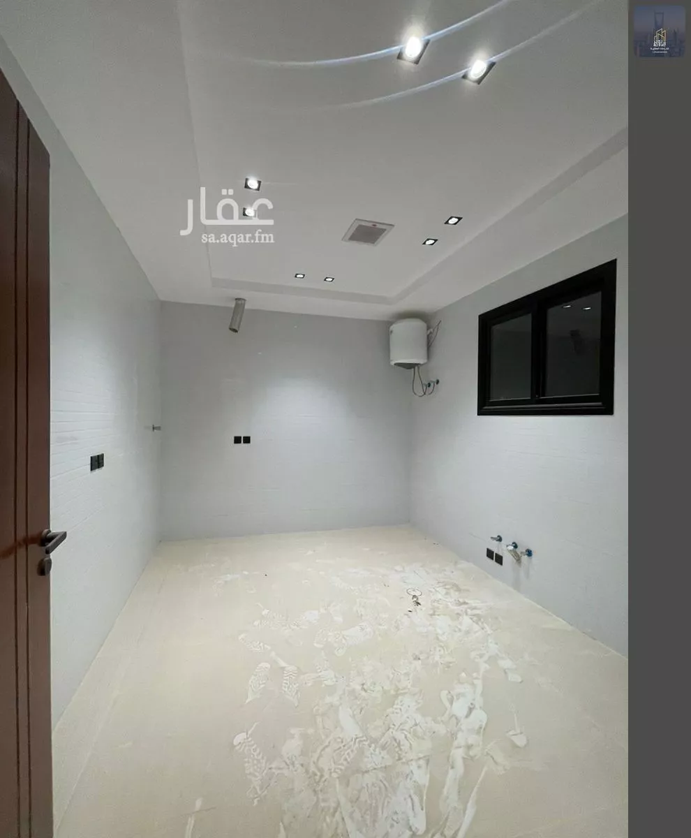 3 bedroom floor in Al Janadriyah 2