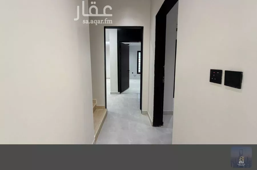 5 bedroom floor in Al Janadriyah 5
