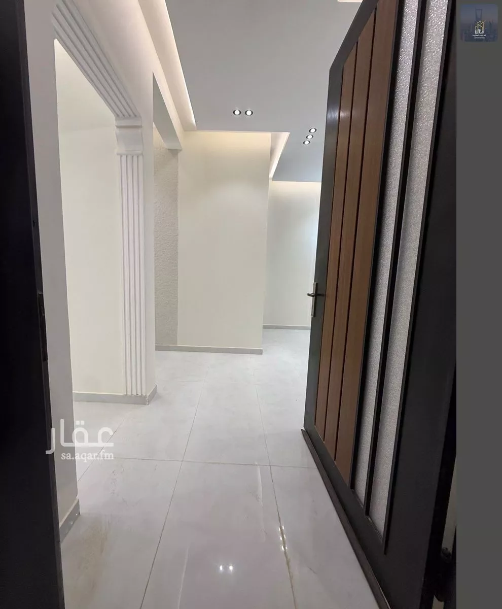 7 bedroom duplex in Al Janadriyah 5