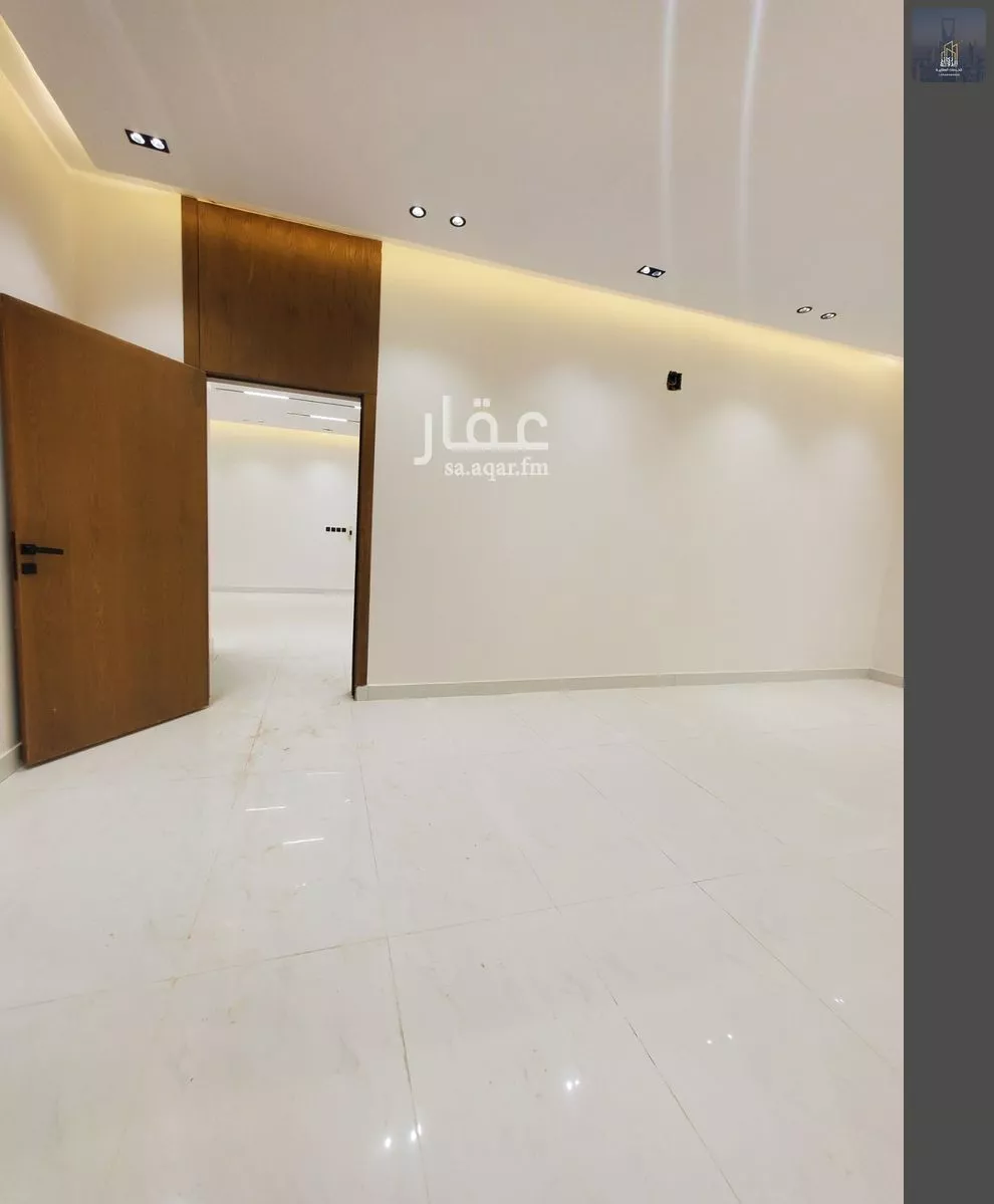 6 bedroom villa in Al Janadriyah 4