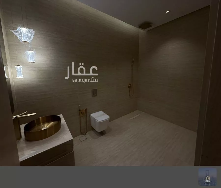 فيلا 7 غرف في النرجس 5