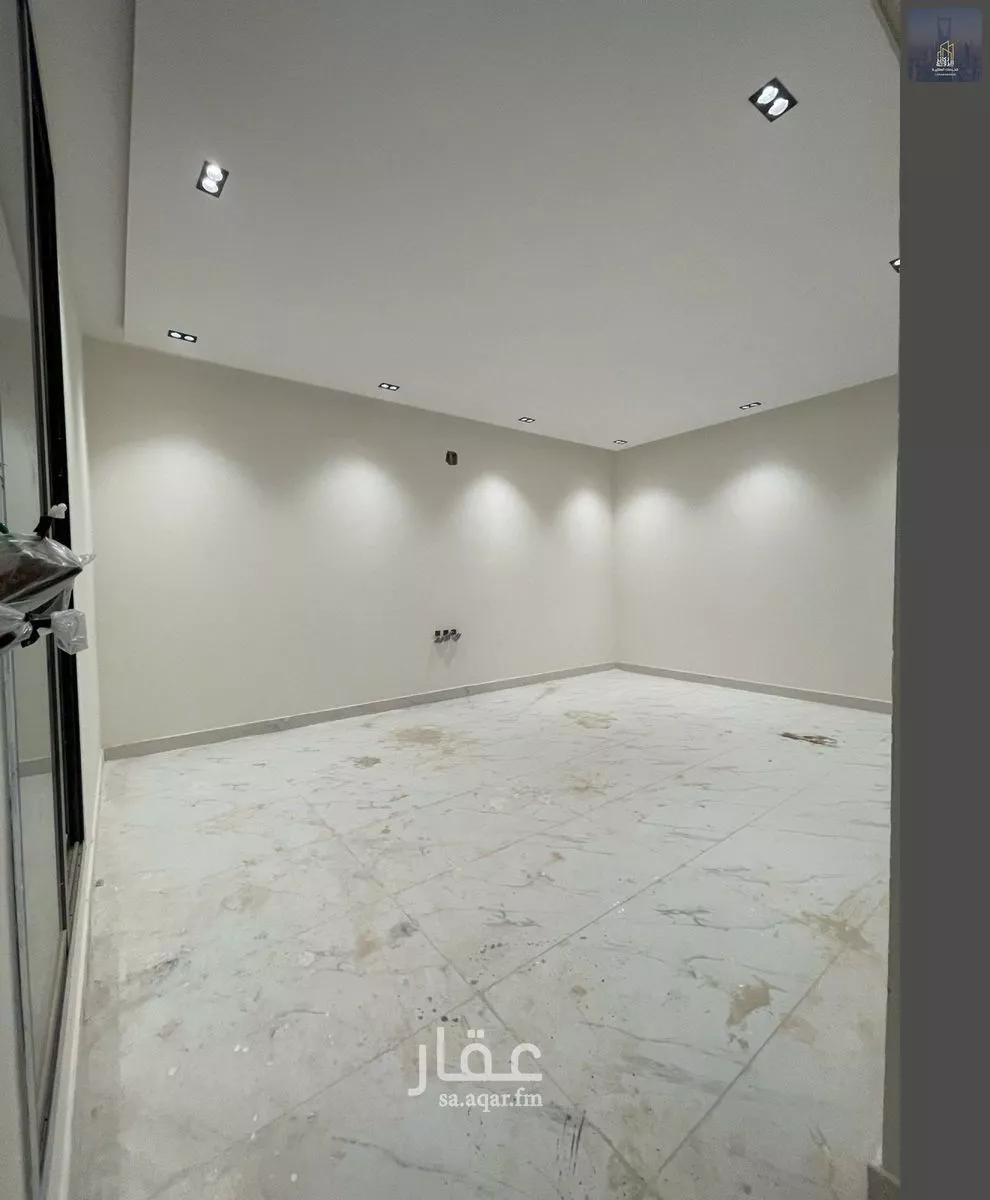 فيلا 6 غرف في الجنادرية 3