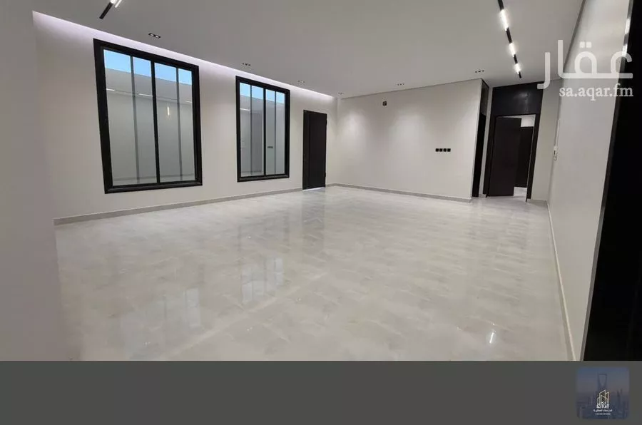 5 bedroom floor in Al Janadriyah 3