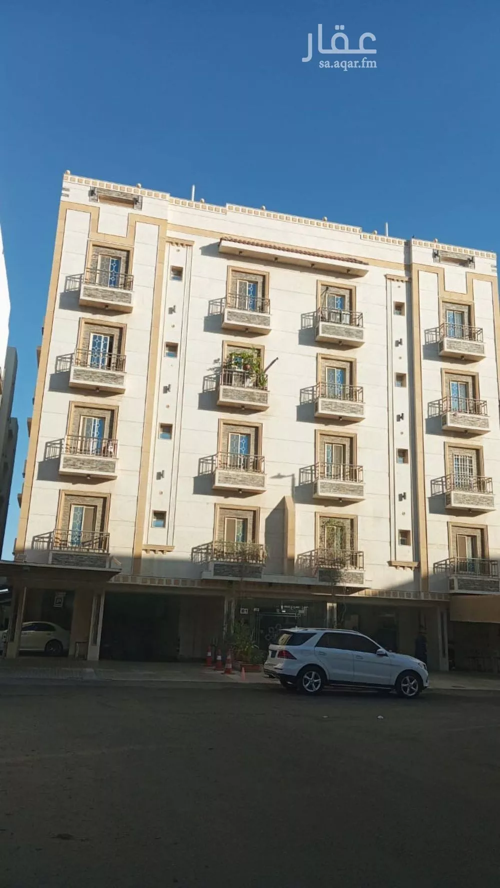 شقة 5 غرف في النزهة 1