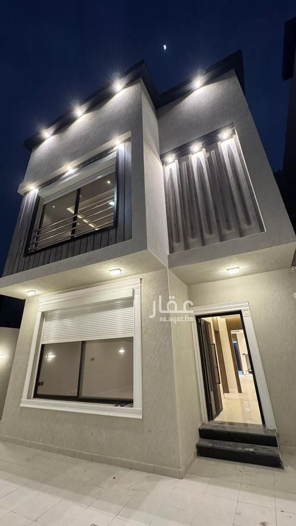 فيلا 5 غرف في ضاحية الملك فهد 1