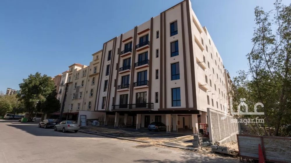 شقة 3 غرف في الحمرا 2