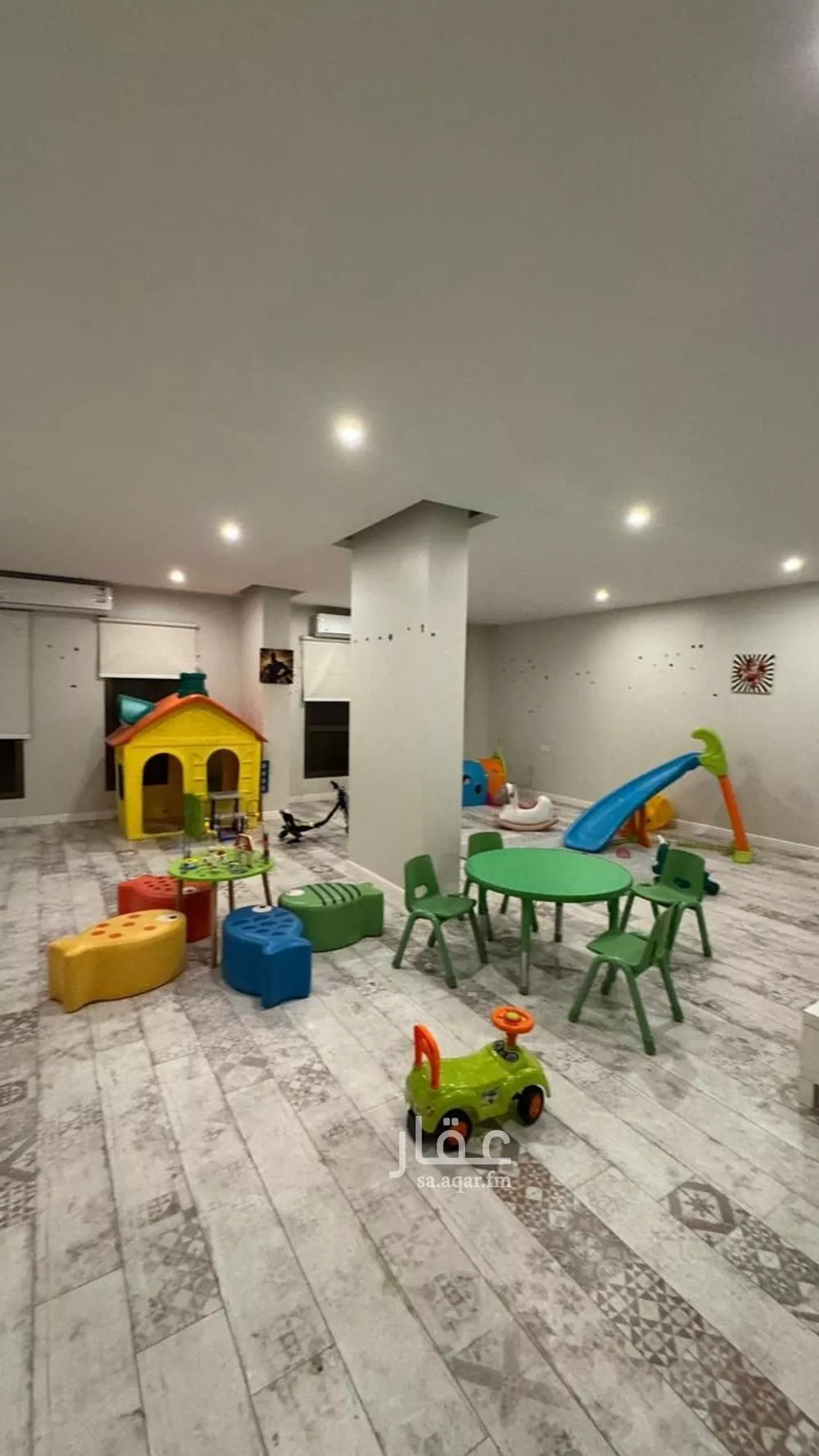 شقة 3 غرف في الحمرا 4