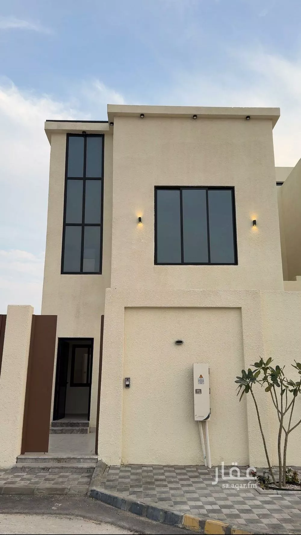 فيلا 6 غرف في السيف 1