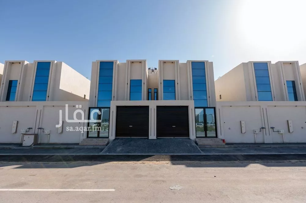 6 bedroom villa in Ash Sharq 1