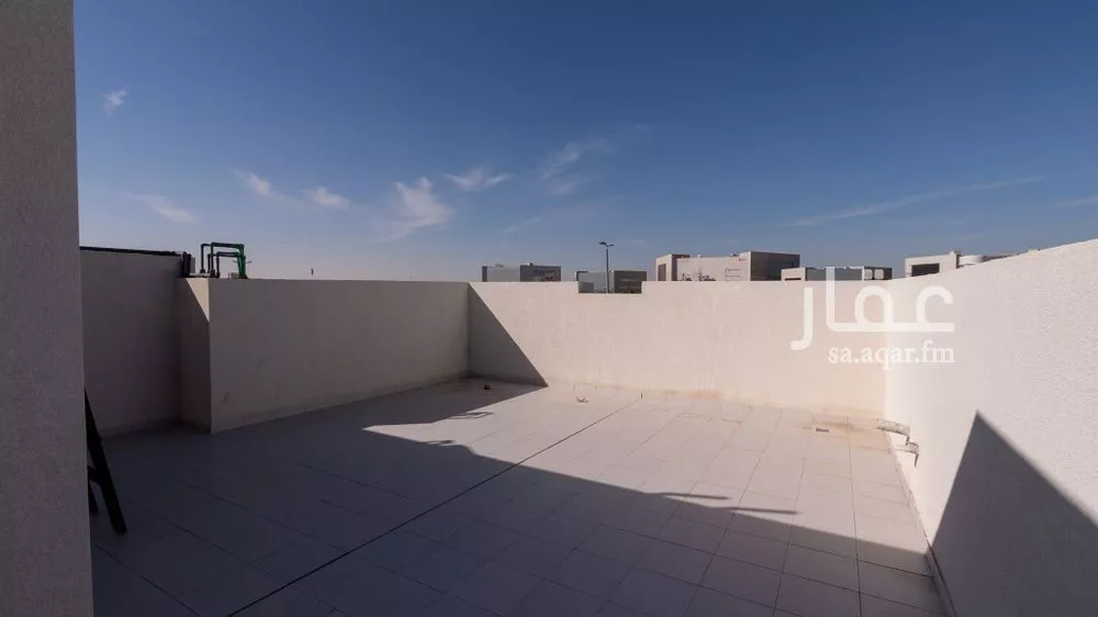 6 bedroom villa in Ash Sharq 2