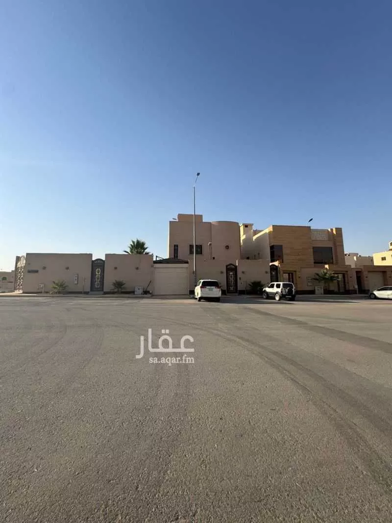 8 bedroom villa in Dhahrat Namar 2