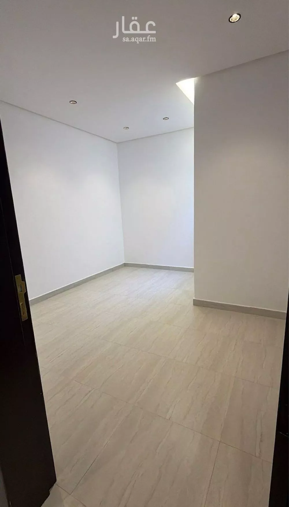 شقة 2 غرف في الرمال 1