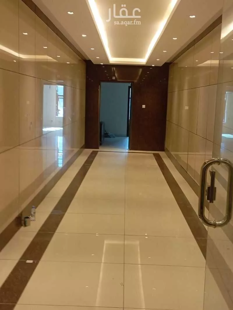 مكتب 12098 م² في الياسمين 1