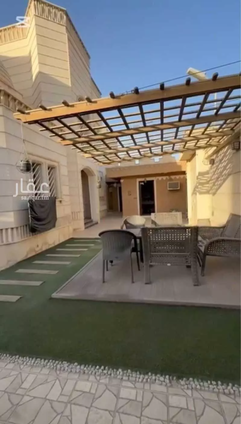 فيلا 5 غرف في الروابي 3