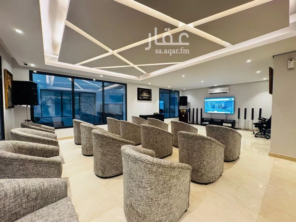 2 bedroom building in Al Ruwais, Jeddah 15