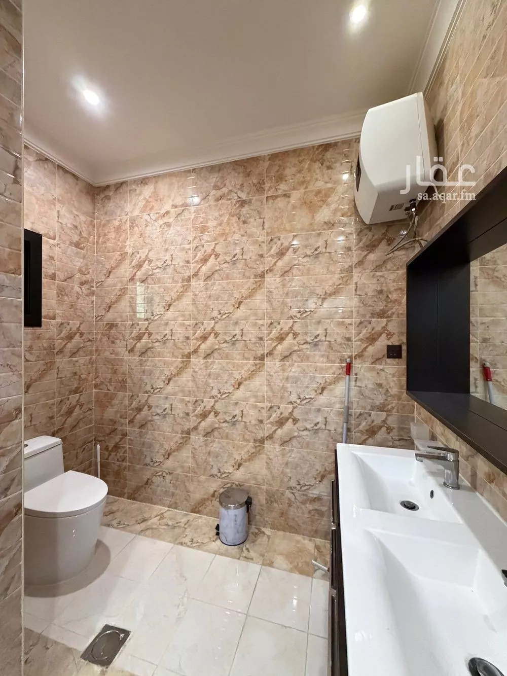 2 bedroom apartment in Al Nuzhah, Jeddah 17