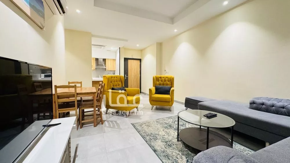 2 bedroom building in Al Ruwais, Jeddah 9