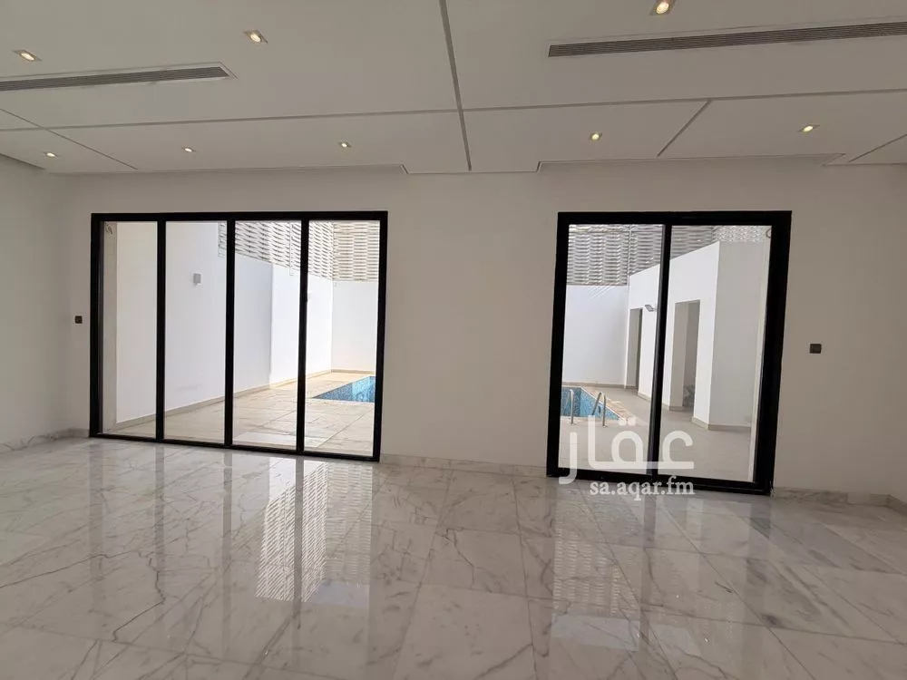 فيلا 6 غرف في النعيم 5