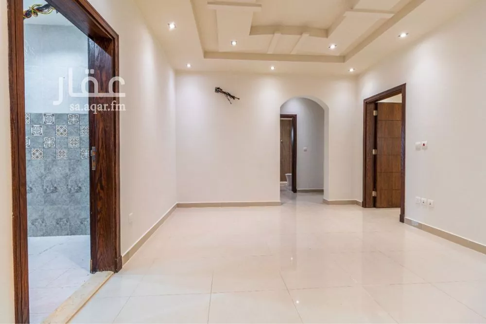 شقة 4 غرف في السلامة 5