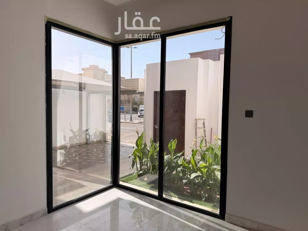 فيلا 6 غرف في النعيم 3