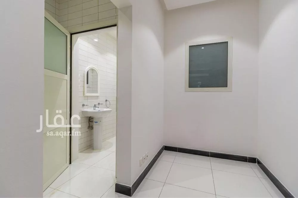 3 bedroom apartment in Al Bawadi, Jeddah 5