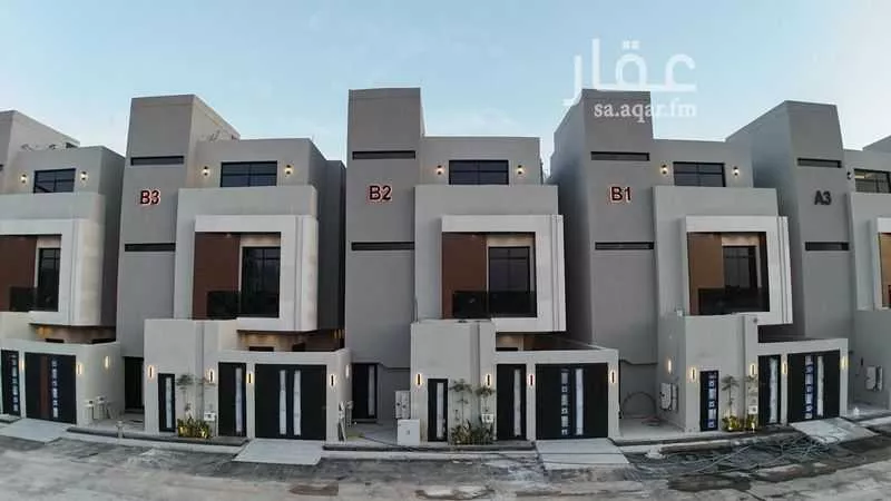 3 bedroom floor in Al Rimal