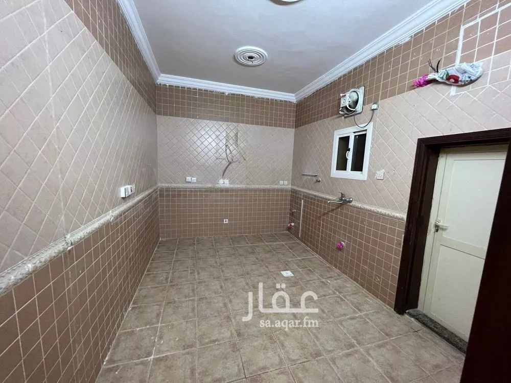 عمارة 550 م² في الاجاويد 4