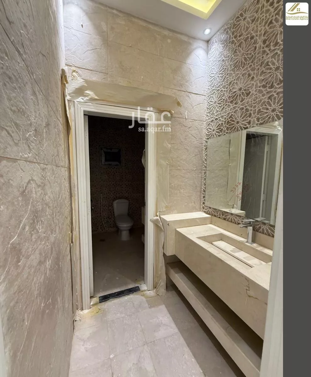 6 bedroom building in Al Yaqout, Jeddah 9