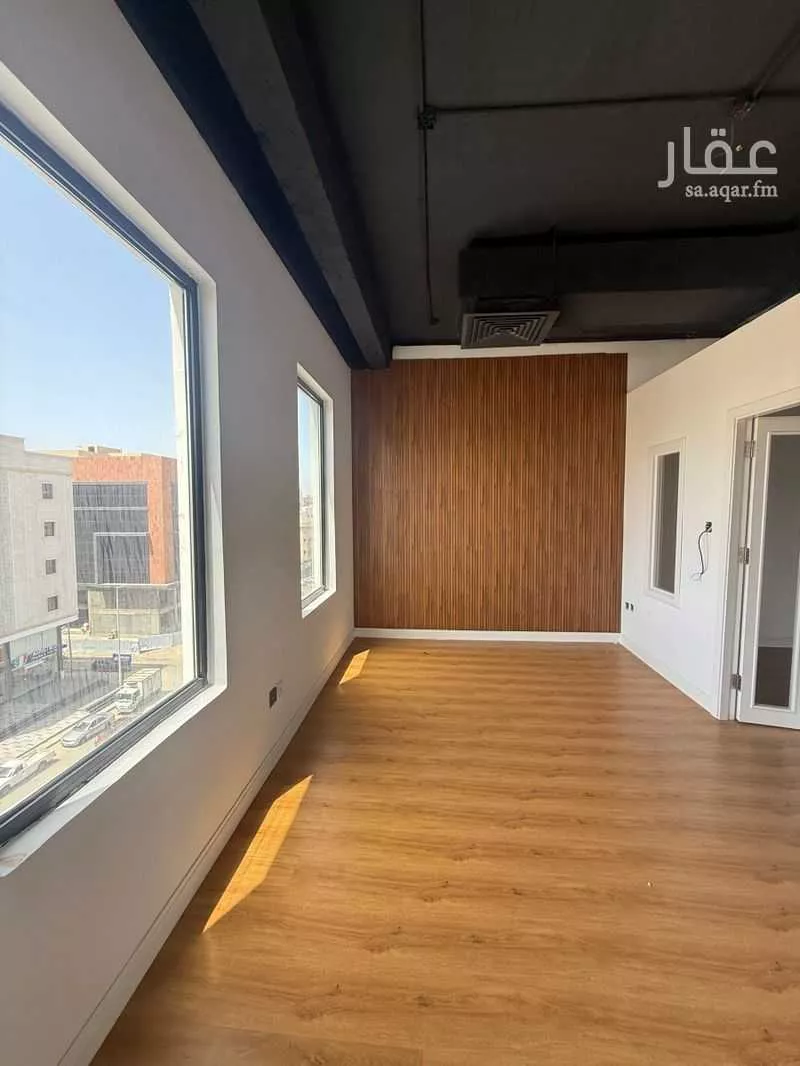 375 sqm office in Al Rawdah 3