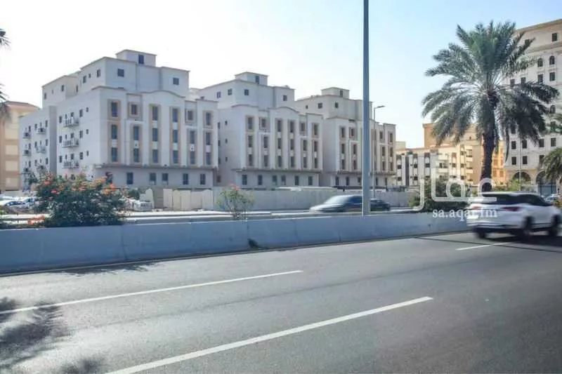 عمارة 4098 م² في السلامة 1