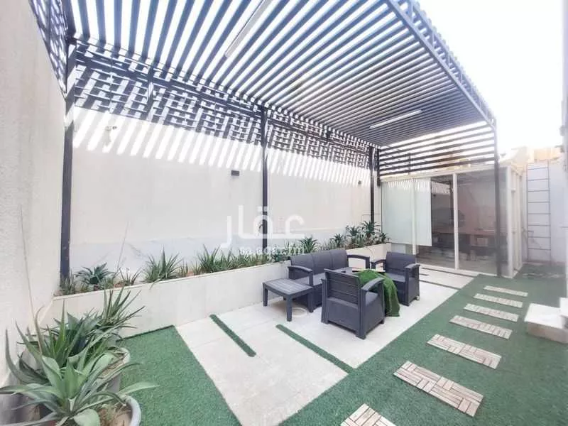 فيلا 9 غرف في العارض 3