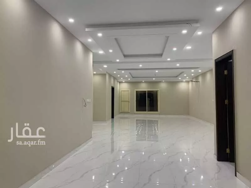 فيلا 5 غرف في طيبة 5