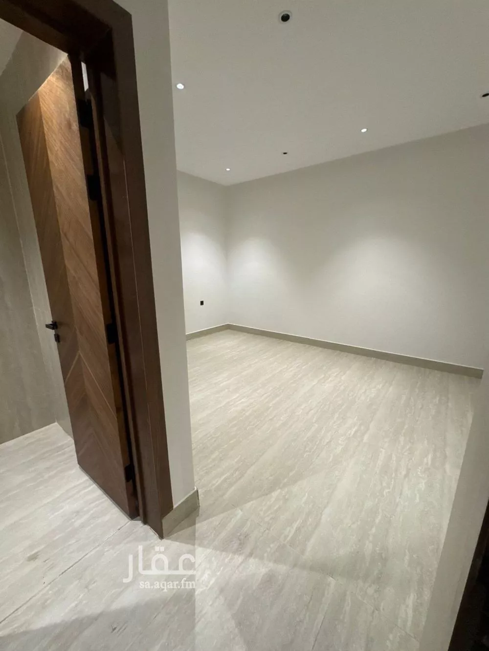 4 bedroom villa in Dhahrat Namar, Riyadh 8