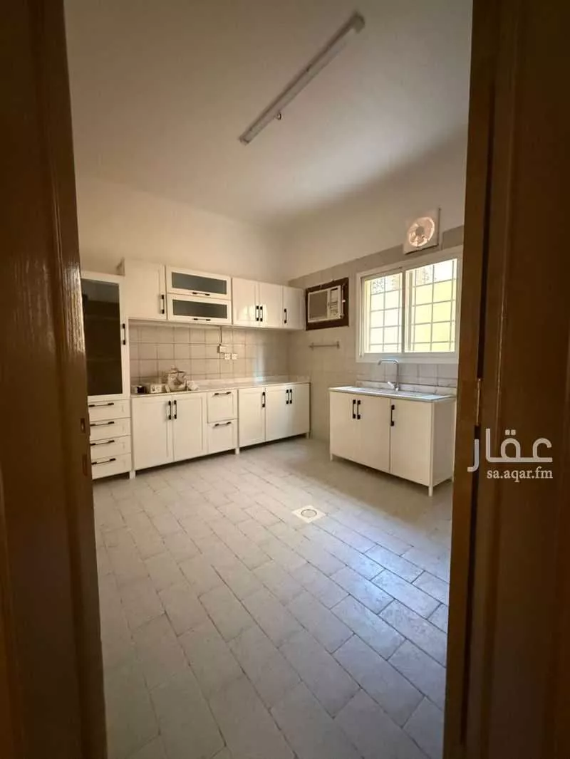 5 bedroom villa in An Nafal, Riyadh 6