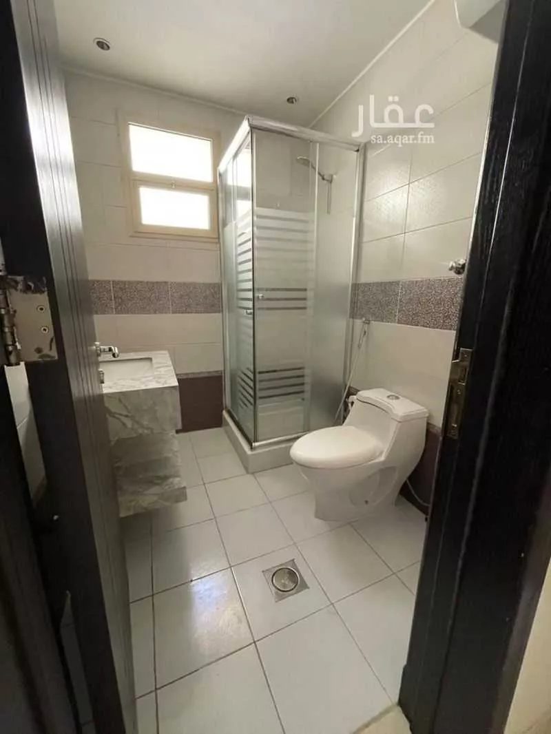 4 bedroom floor in Dhahrat Laban 2