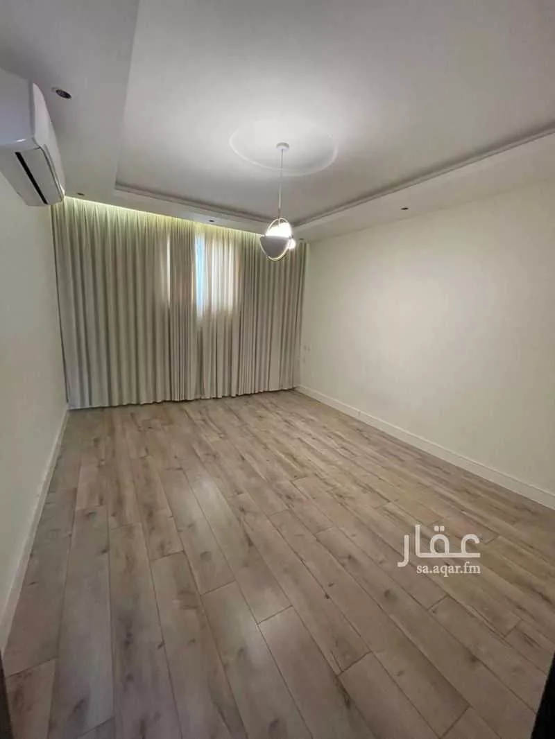 4 bedroom floor in Dhahrat Laban 3