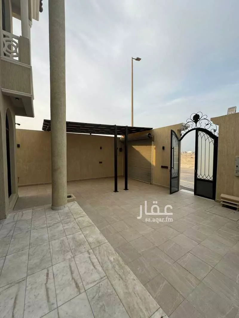 فيلا 5 غرف في السيف 2