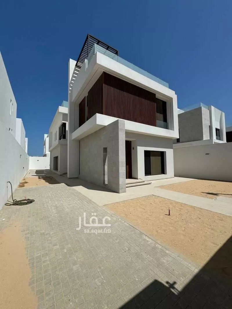 فيلا 5 غرف في الصدفة 3