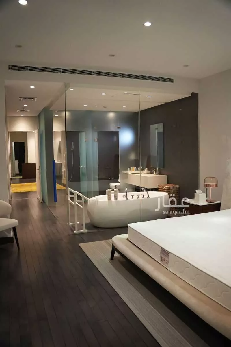 فيلا 5 غرف في البحيرة 2