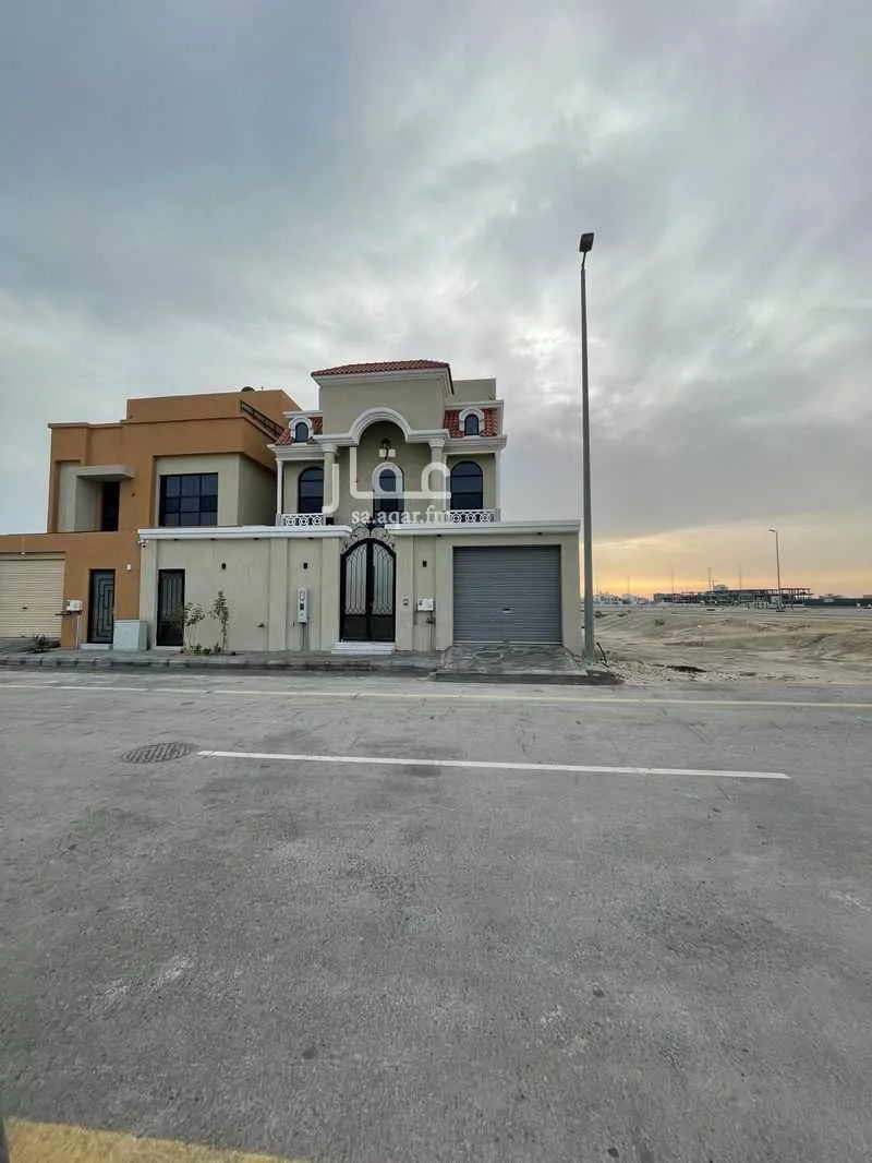 فيلا 5 غرف في السيف 1
