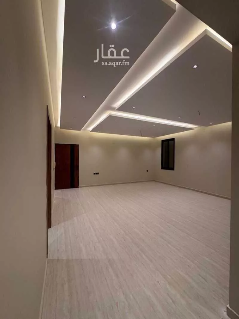 شقة 5 غرف في بدر 4