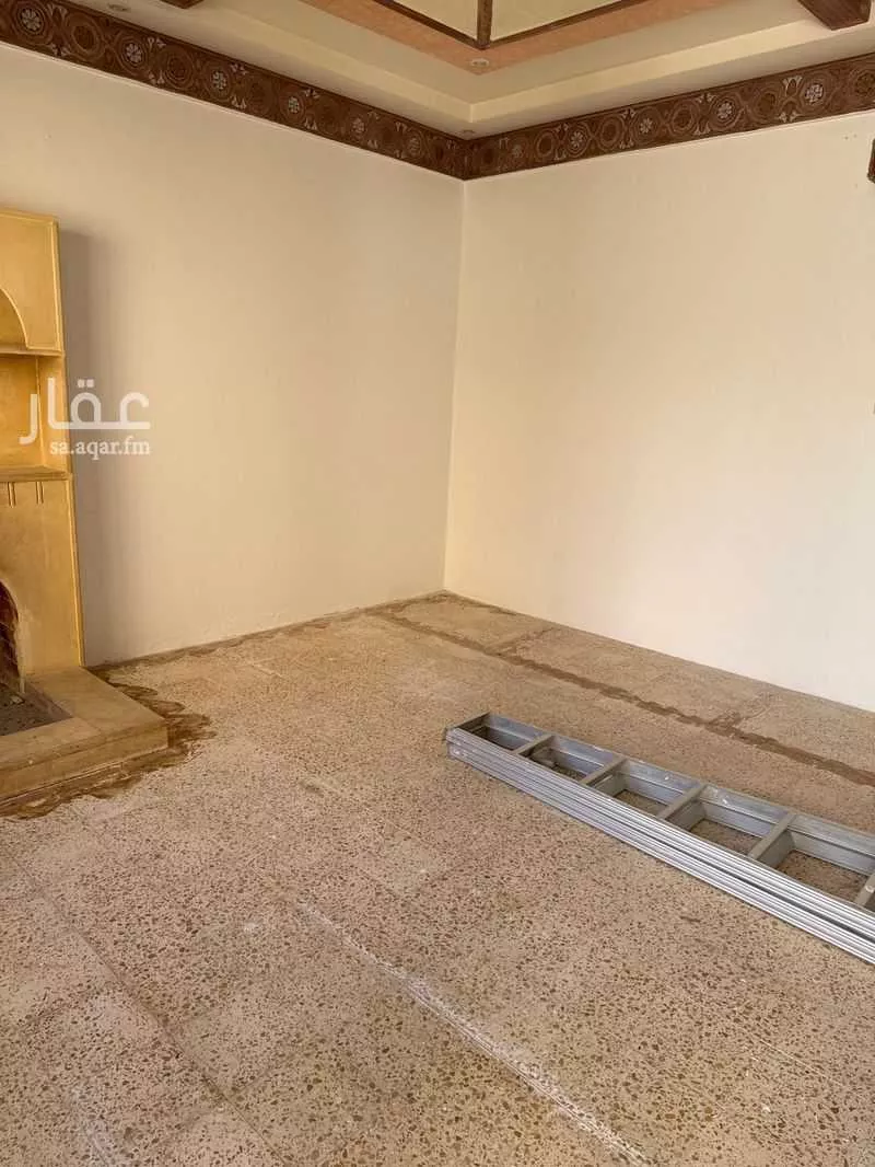 3 bedroom floor in Al Yarmouk 4