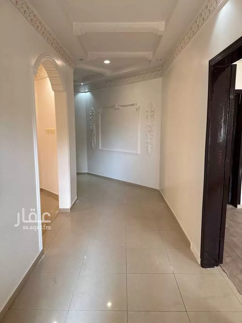 3 bedroom floor in Al Yarmouk 5